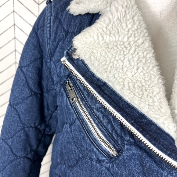 Levi's Quilted Denim Jacket Sherpa Moto - Picture 3 of 16
